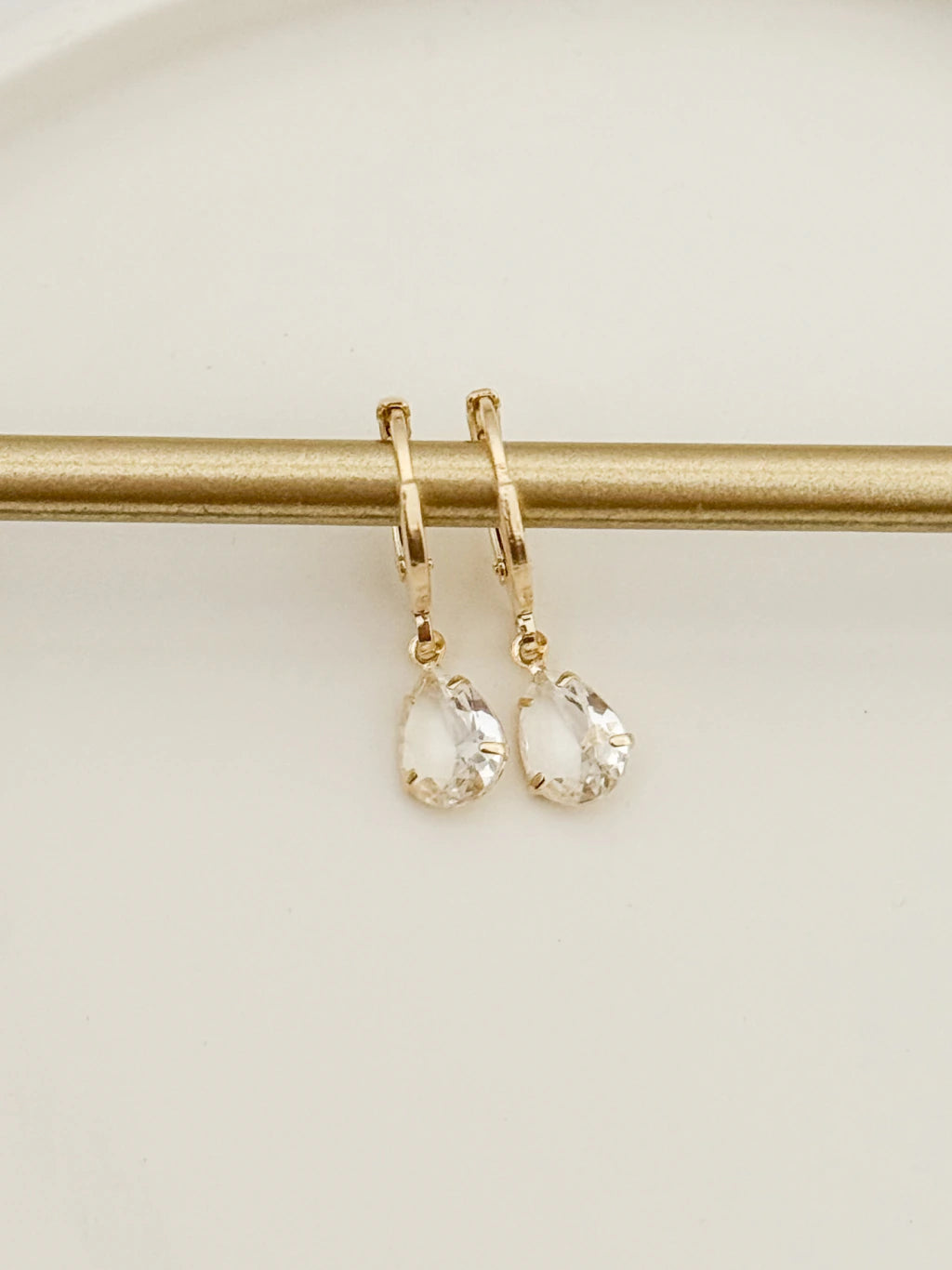 Argolinha gota zircônia cristal